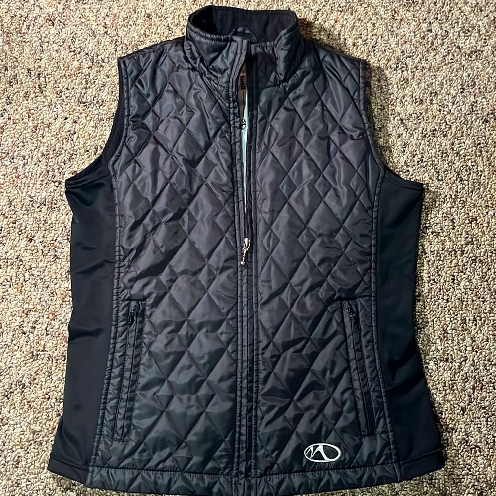 Marker quilted vest. Excellent condition!